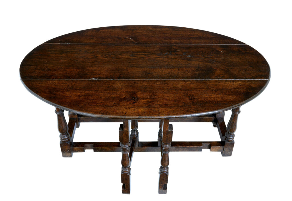 20th Century Oak Georgian Style Oak Gateleg Table — image 5