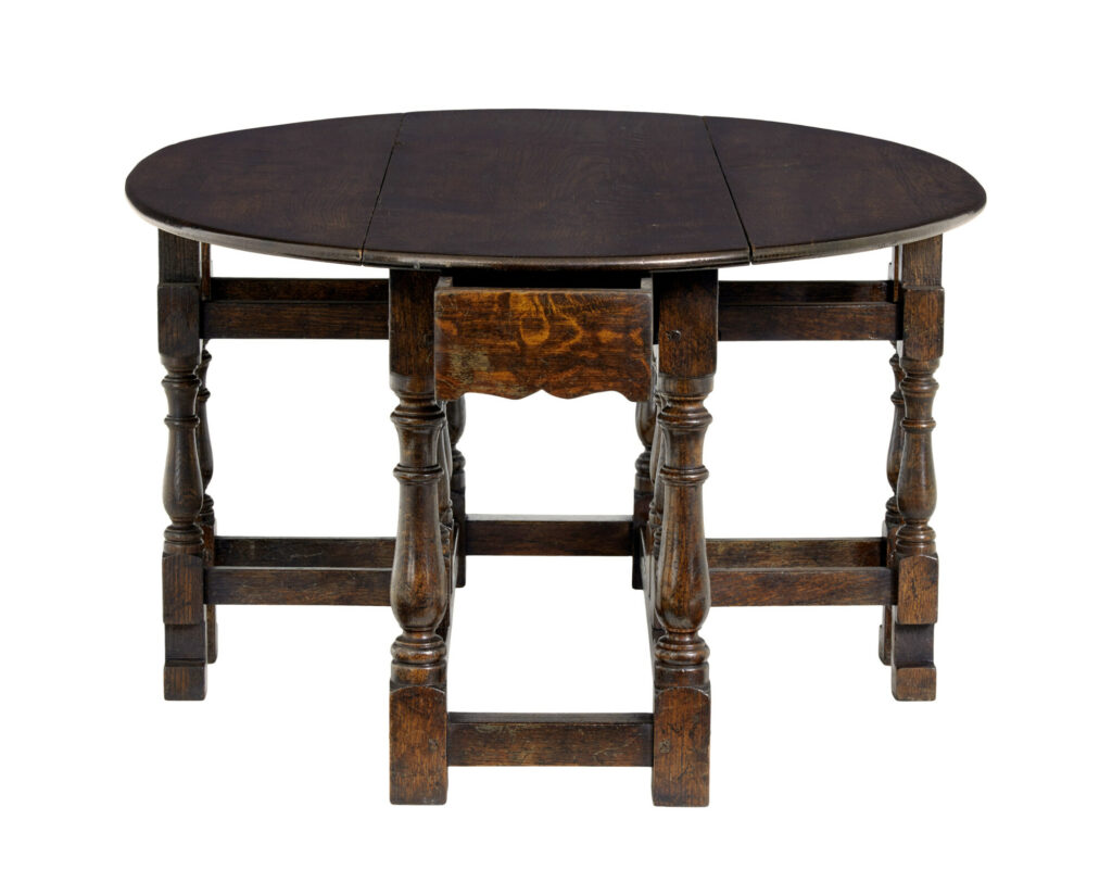 20th Century Oak Georgian Style Oak Gateleg Table — image 7