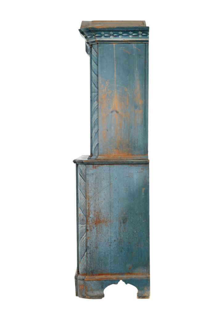 Early 19th Century Original Painted Tuna Region Swedish Cabinet — image 12