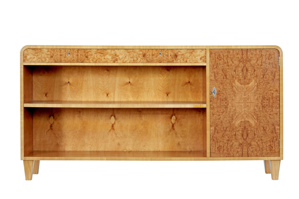 MID 20TH CENTURY ELM AND BURR LOW OPEN BOOKCASE BY BODAFORS