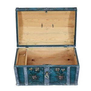 Scandinavian Mid 19th Century Hand Painted Dome Top Pine Box — thumbnail 3