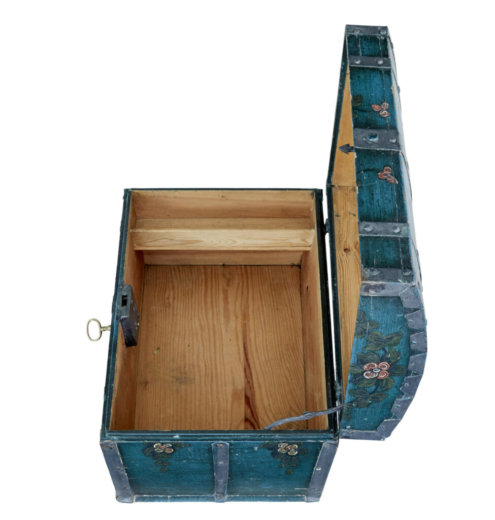 Scandinavian Mid 19th Century Hand Painted Dome Top Pine Box — image 4