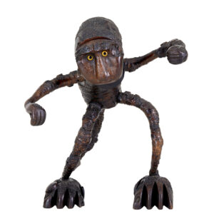 20TH CENTURY CARVED MANGO WOOD NOVELTY DINNER GONG