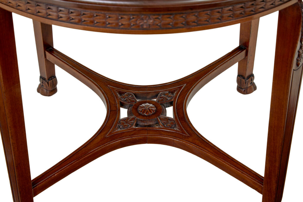 Early 20th Century Mahogany Round Center Table — image 4