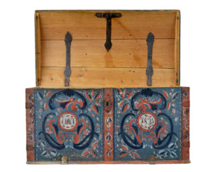 19th Century Traditional Hand Painted Dome Top Coffer — thumbnail 5