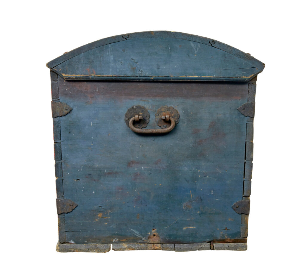 19th Century Traditional Hand Painted Dome Top Coffer — image 4