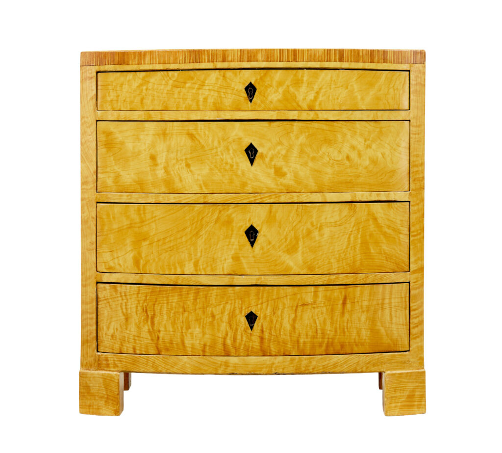 19TH CENTURY SIMULATED BIRCH BOWFRONT CHEST OF DRAWERS