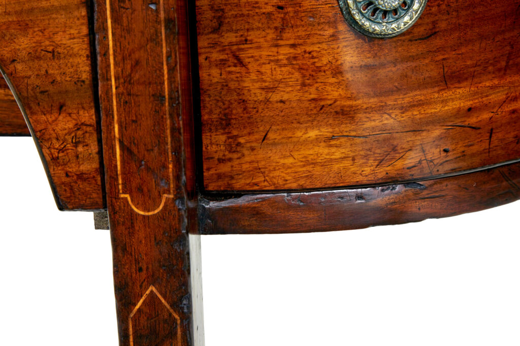 Early 19th Century Georgian Mahogany Breakfront Sideboard — image 5