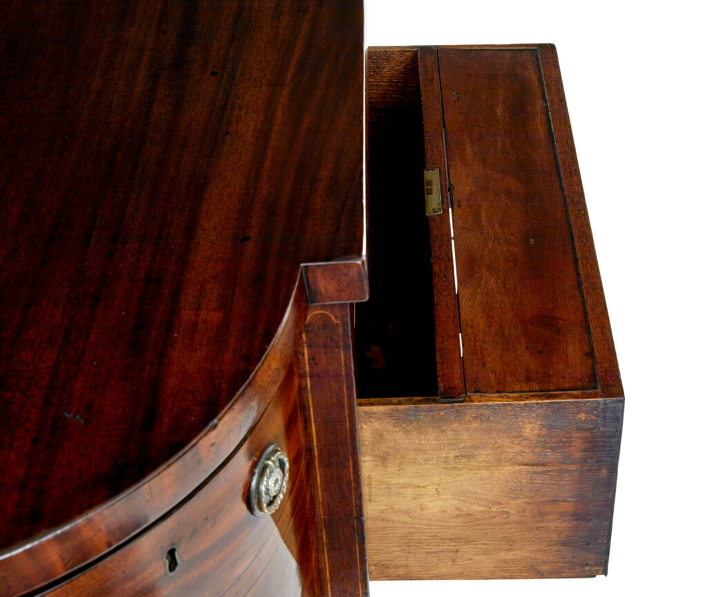 Early 19th Century Georgian Mahogany Breakfront Sideboard — image 3