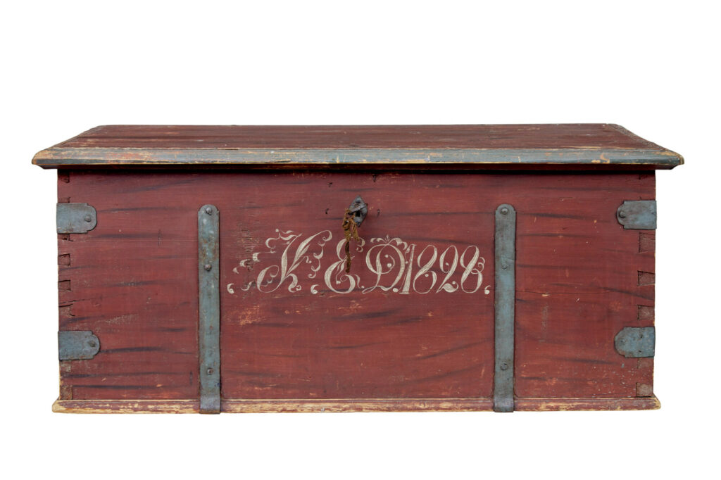 Early 19th Century Painted Pine Blanket Box — image 6
