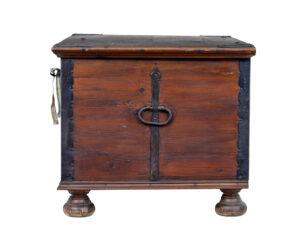Early 19th Century Hand Decorated Swedish Pine Coffer — thumbnail 8