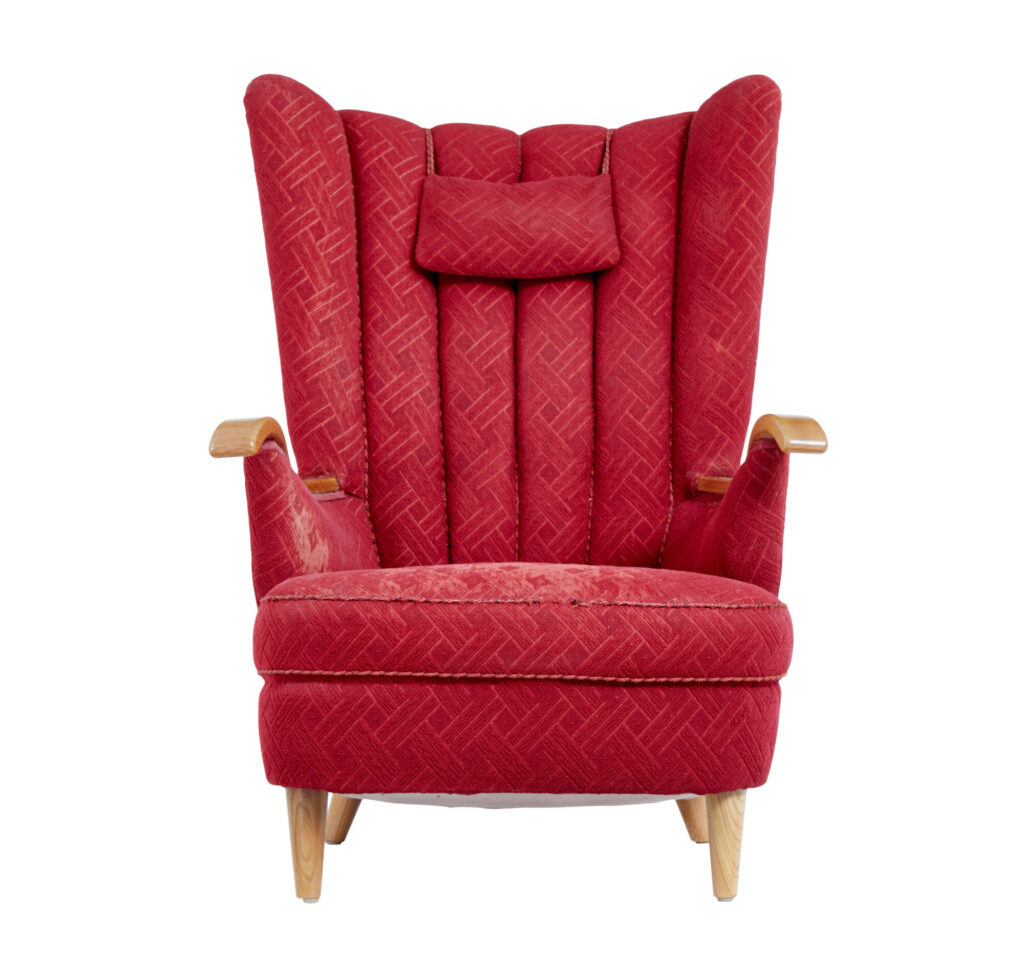 Mid-20th Century Elm Shell Back Armchair — image 3