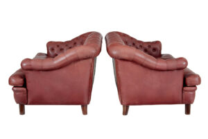 Pair of Mid 20th Century Leather Chesterfield Sofas — thumbnail 9