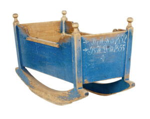 MID 19TH CENTURY TRADITIONAL SWEDISH PAINTED PINE CRADLE