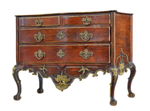 PORTUGUESE 18TH CENTURY CARVED WALNUT AND GILT CHEST OF DRAWERS