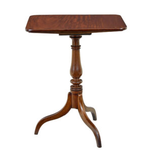 EARLY 19TH CENTURY TILT TOP OCCASIONAL TABLE