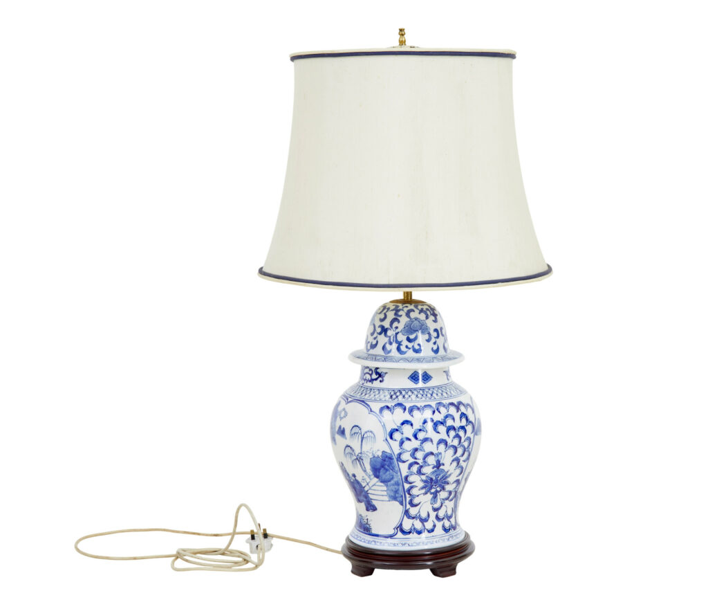 Decorative Ginger Jar Table Lamp — image 5