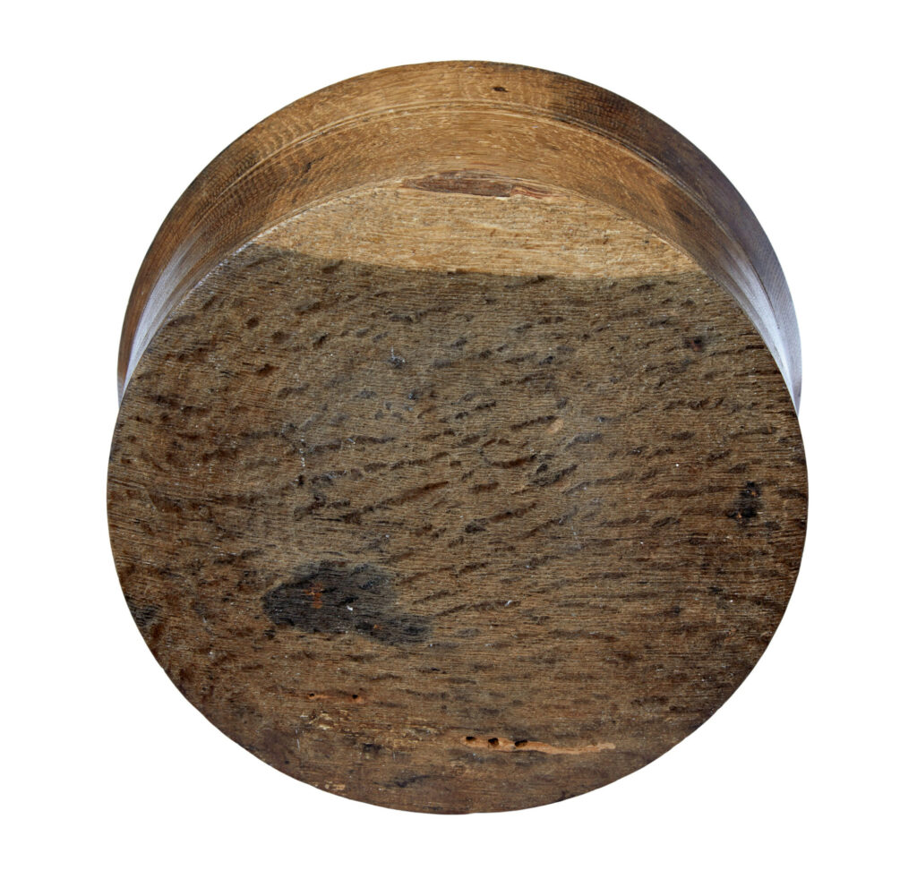 Early 19th Century Swedish Carved Oak Lidded Box — image 4