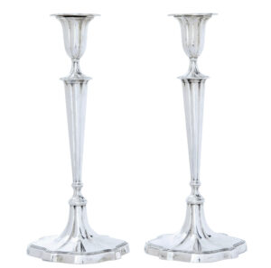 Pair of Early 20th Century Sterling Silver Candlesticks — thumbnail 8