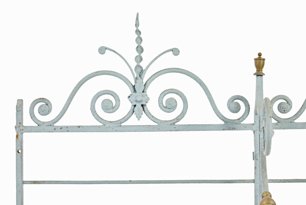Early 20th Century French Parisienne Boulangers Bread Rack — image 3