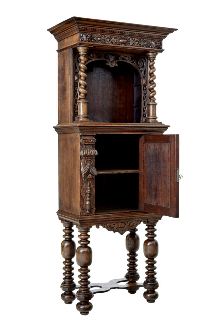 19th Century Flemish Carved Oak Hall Cupboard on Stand — image 9