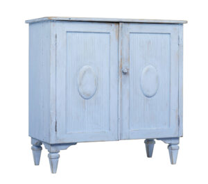 19TH CENTURY SCANDINAVIAN PAINTED CUPBOARD