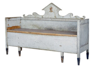 SWEDISH EARLY 19TH CENTURY GUSTAVIAN PAINTED SOFA