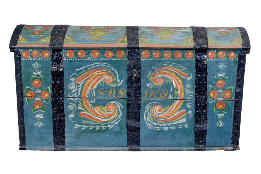 SWEDISH MID 19TH CENTURY HAND PAINTED OAK DOME TOP COFFER