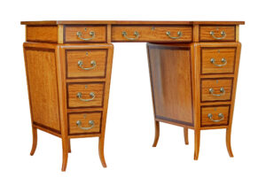 EARLY 20TH CENTURY SATINWOOD SHERATON REVIVAL DESK