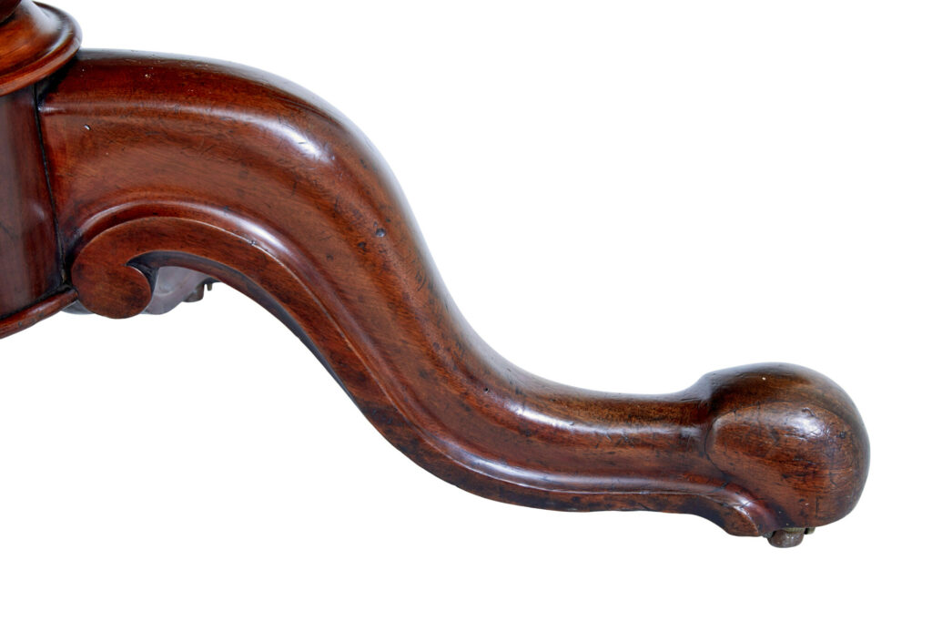 Victorian 19th Century Mahogany Breakfast Table — image 6