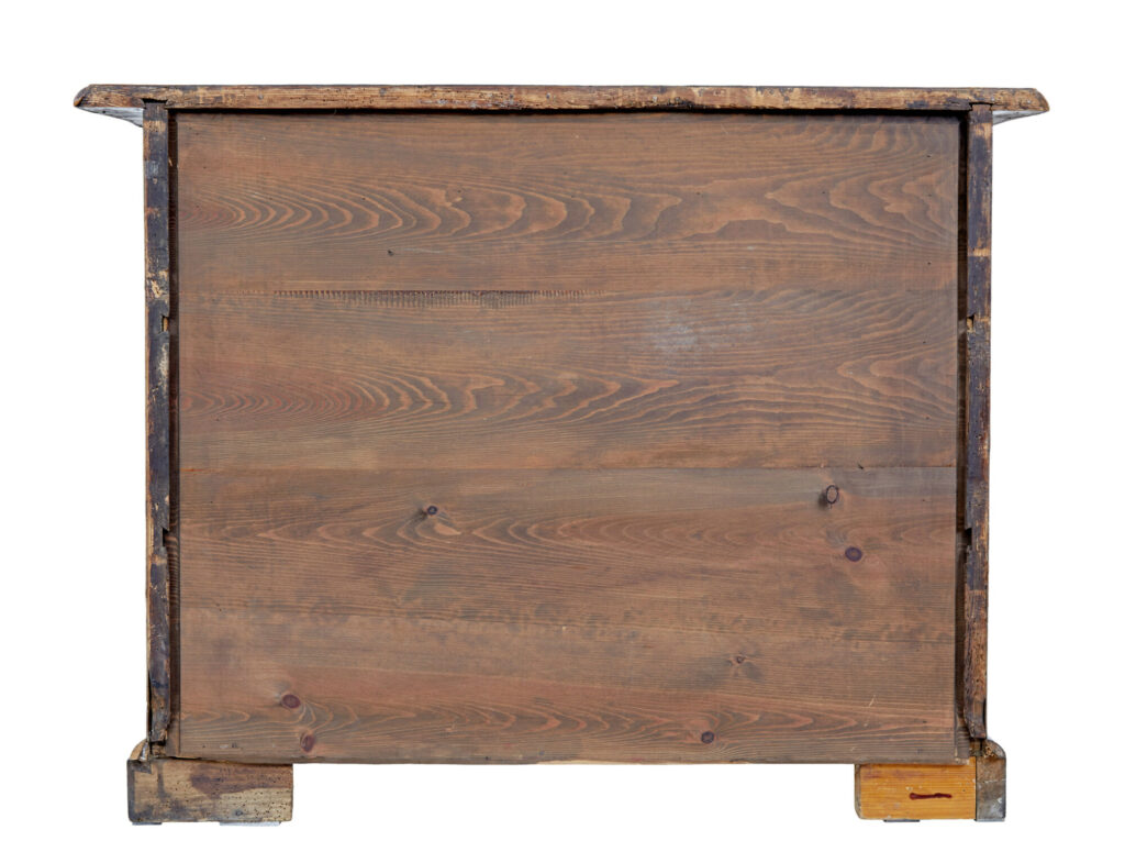 Fine Quality 18th Century Burr Walnut Chest of Drawers — image 3