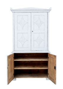 Swedish Early 19th Century Painted Pine Cabinet — thumbnail 2
