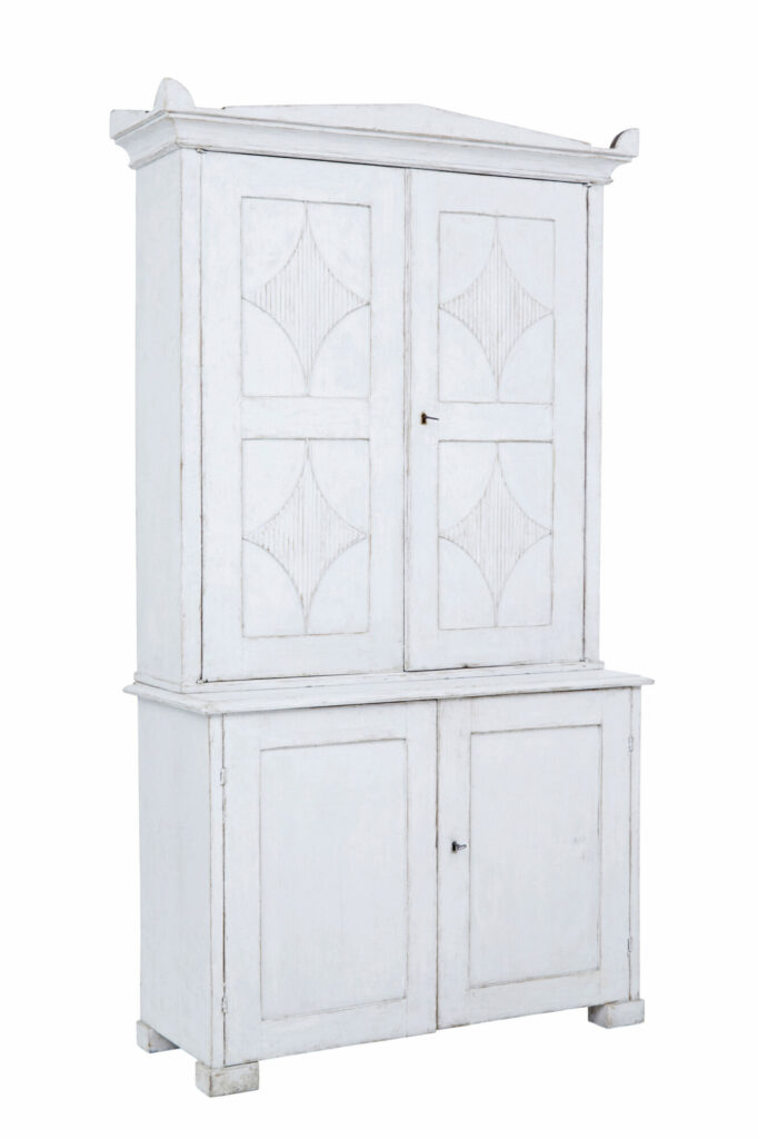 SWEDISH EARLY 19TH CENTURY PAINTED PINE CABINET