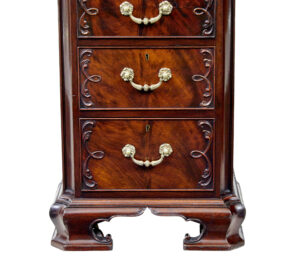 Early 20th Century Mahogany Pedestal Desk by Hobbs &Amp; Co — thumbnail 6