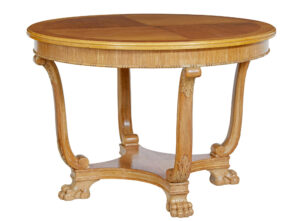 MID 20TH CENTURY OAK COFFEE OCCASIONAL TABLE