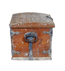 Small Mid 19th Century Swedish Painted Pine Strong Box — thumbnail 7