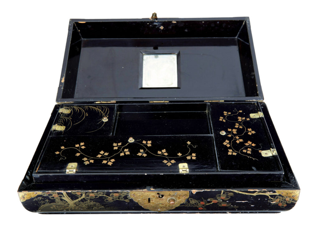 19th Century Black Lacquered Jewellery Box — image 8