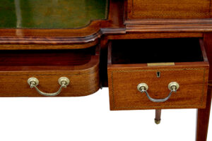 19th Century Mahogany Carlton House Desk — thumbnail 7