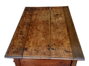 Early 18th Century Georgian Oak Side Table — thumbnail 4