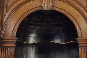 18th Century Georgian Mahogany Glazed Corner Cabinet — thumbnail 4
