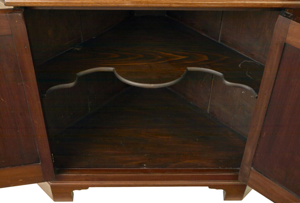 18th Century Georgian Mahogany Glazed Corner Cabinet — image 2