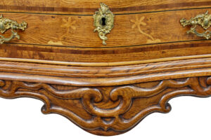 Early 19th Century Swedish Baroque Oak Inlaid Chest of Drawers — thumbnail 6