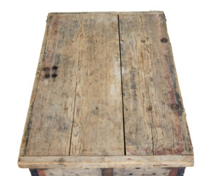 Mid 18th Century Swedish Pine Chest Decorated with Labyrinth — thumbnail 7
