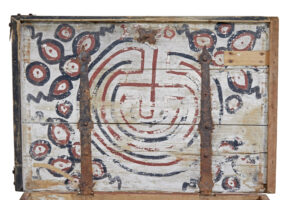 Mid 18th Century Swedish Pine Chest Decorated with Labyrinth — thumbnail 6