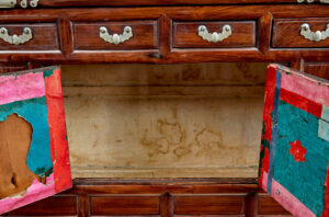 Early 20th Century Decorative Korean Cabinet — thumbnail 4