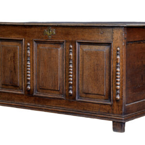 18TH CENTURY SMALL ENGLISH OAK COFFER