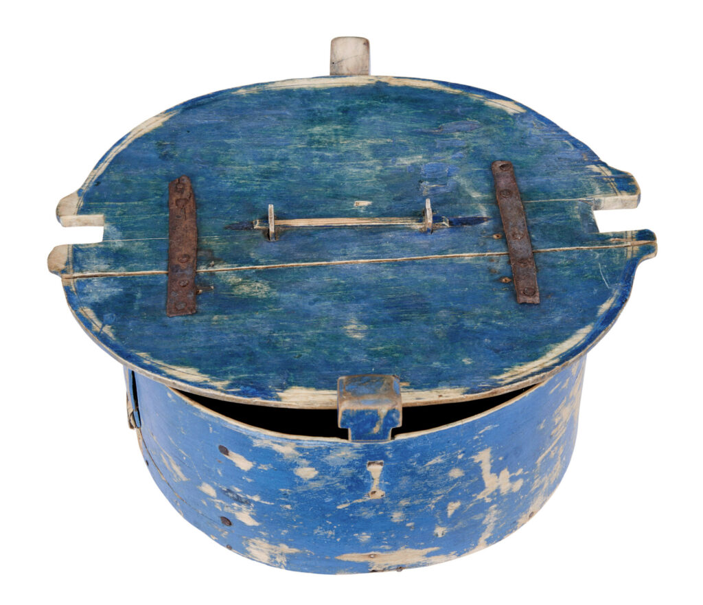 19th Century Hand Painted Tine Decorative Box — image 5