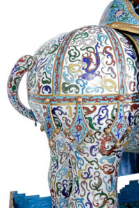 Early 20th Century Large Chinese Cloisonne Enamel Elephant — thumbnail 7