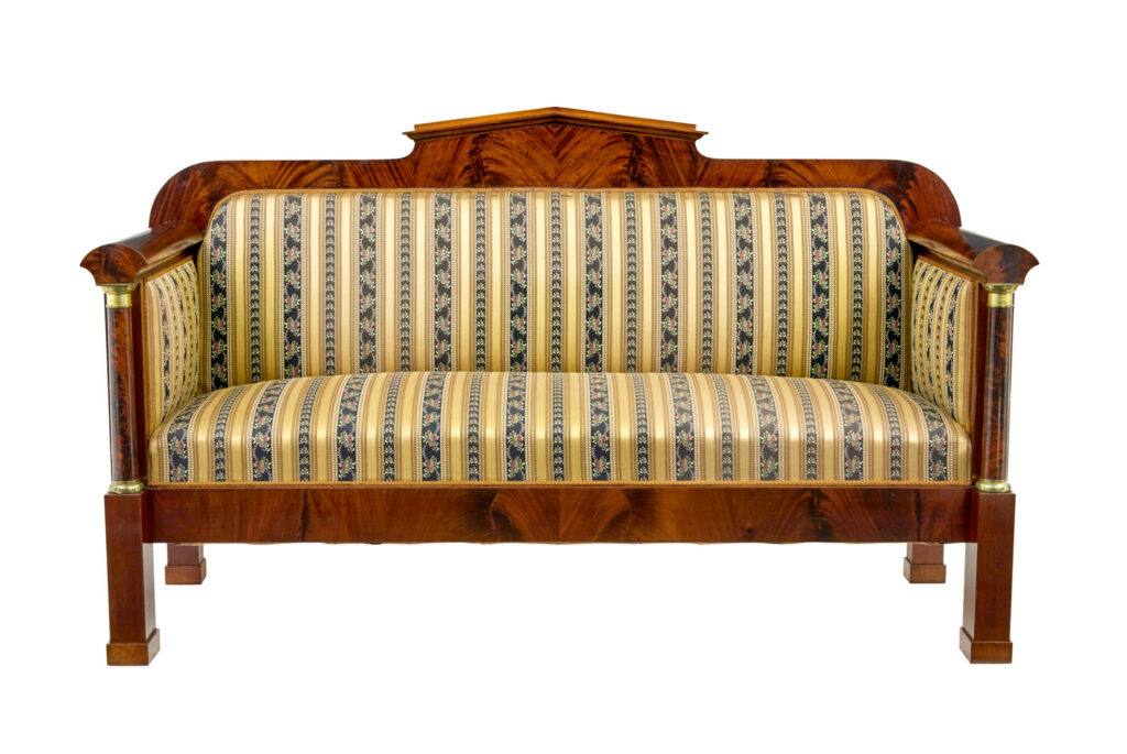 Early 20th Century 13 Piece Mahogany Salon Suite — image 17