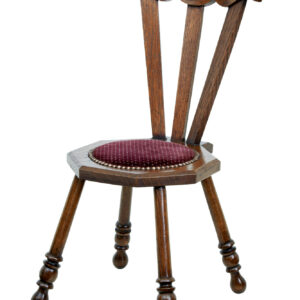 EARLY 20TH CENTURY OAK ARTS AND CRAFTS CHILDS CHAIR